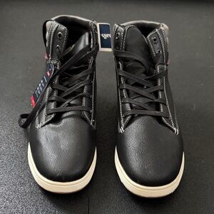 Levi's Black Leather Sneakers